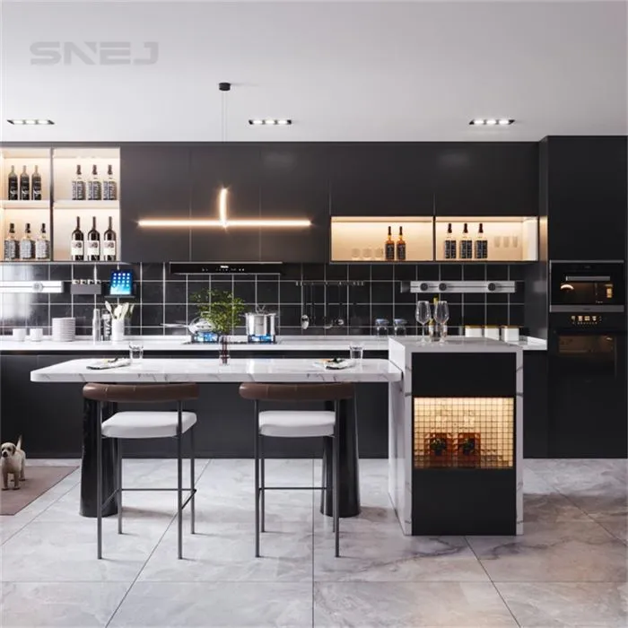 Čierna kuchynská linka na mieru